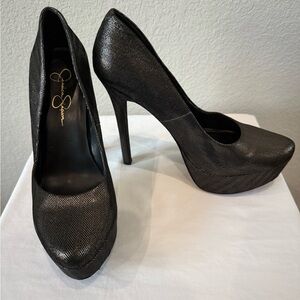 Jessica Simpson Black Textured Heels